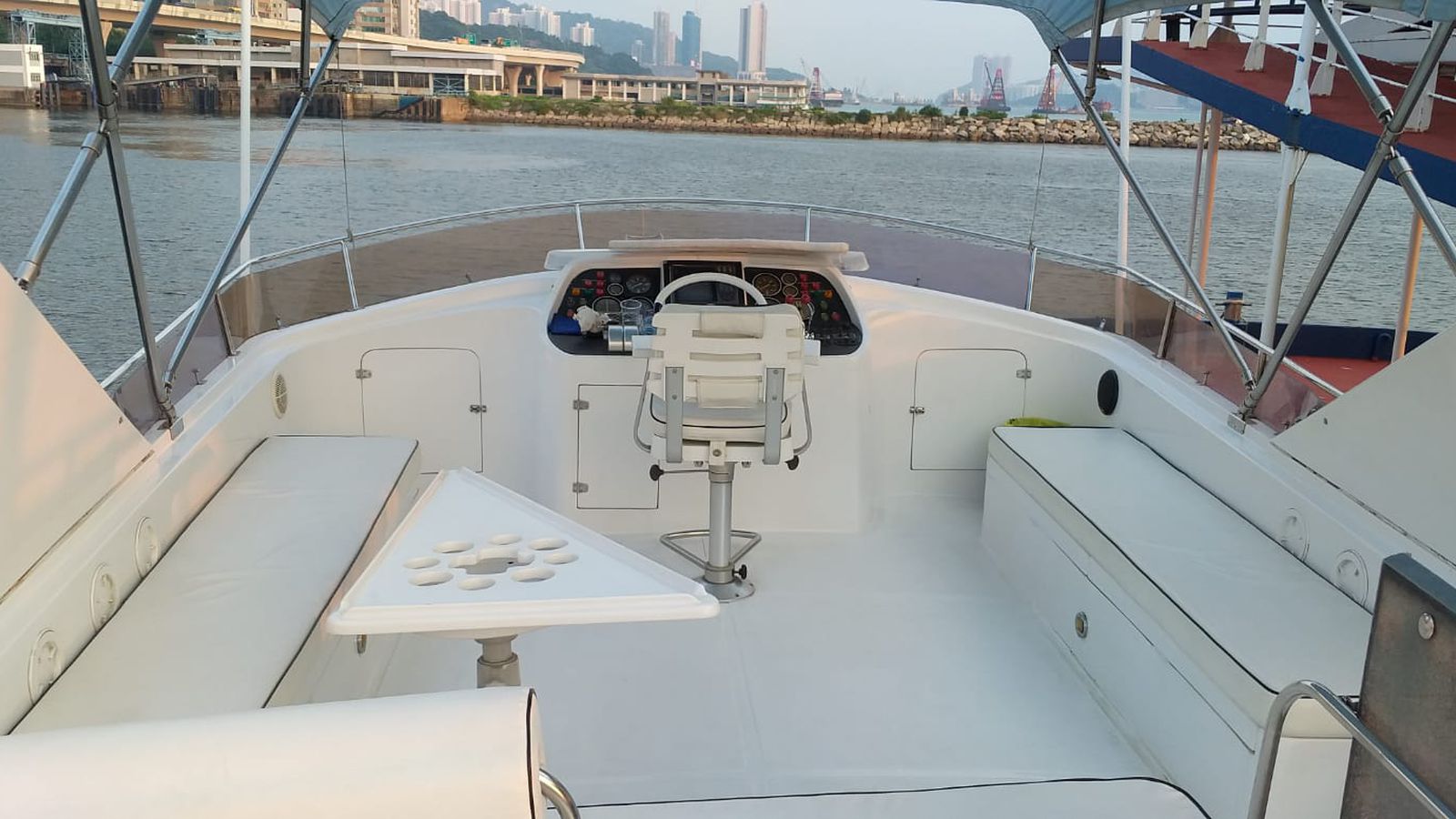 Western Luxury Yacht [YMT05]
